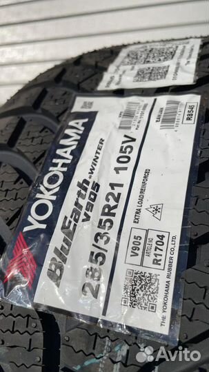 Yokohama BluEarth Winter V905 285/30 R21 105V