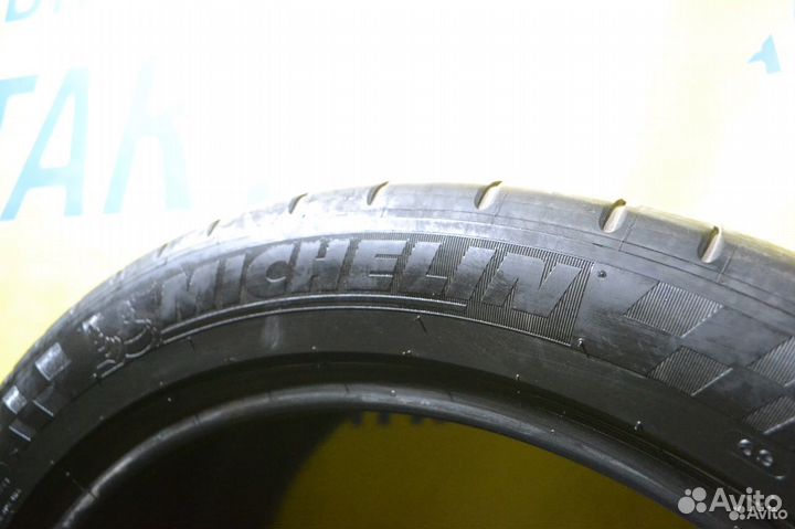 Michelin Pilot Super Sport 275/40 R19