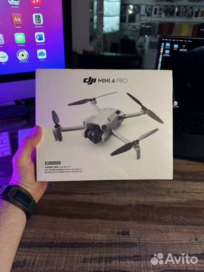 DJI Mini 4 Pro Fly More Combo