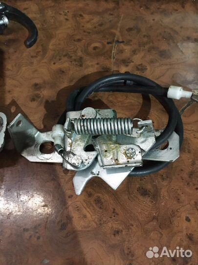 Замок крышки багажника Нива 21214