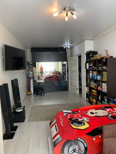 1-к. квартира, 42 м², 1/17 эт.