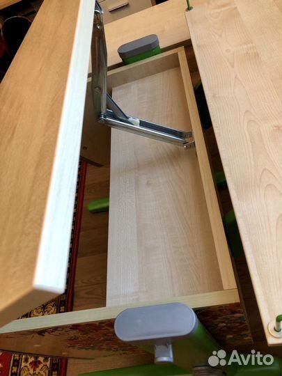 Растущая парта и тумба «Дэми»