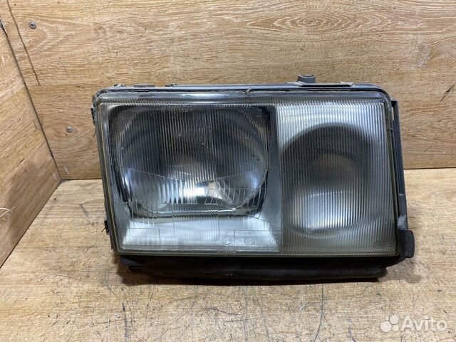 Фара передняя правая Mercedes W124 дорест 141730