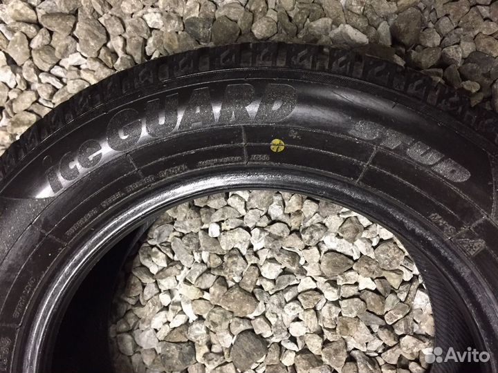 Yokohama Ice Guard IG55 215/60 R16