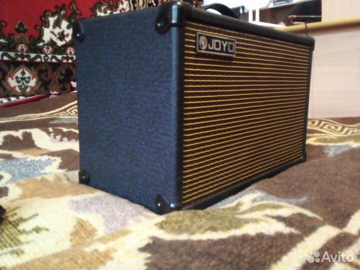 Гитарный комбоусилитель Joyo AC40