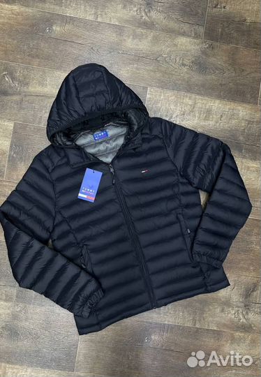 Легкие куртки Tommy Hilfinger универсальные