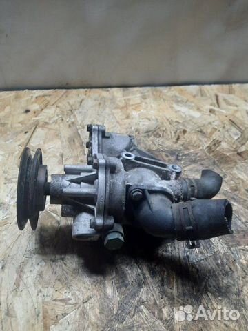 Помпа Audi A4 B5 седан 1.8T AEB 1998