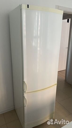 Холодильник Vestfrost BKF 355 б/у