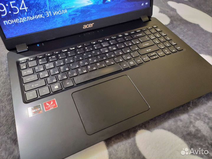 Ноутбук Acer Ryzen 3/8Gb/240SSD