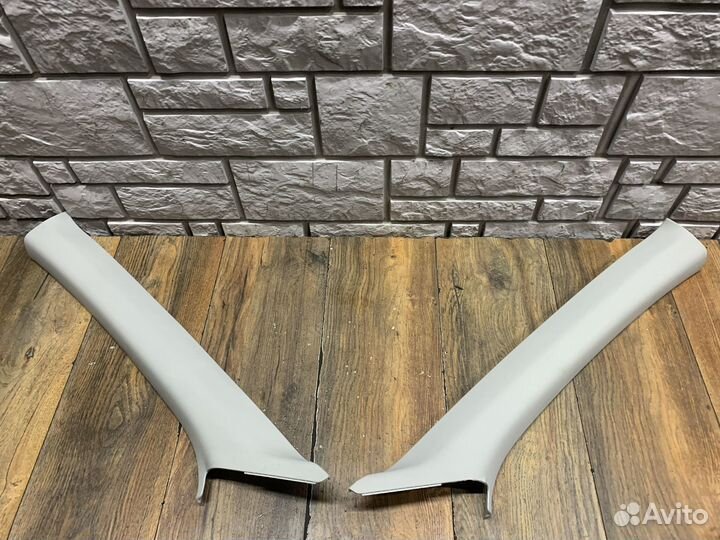 Skoda Octavia A7 Обшивка стойки лобового стекла