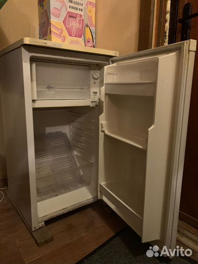 Холодильник бу маленький