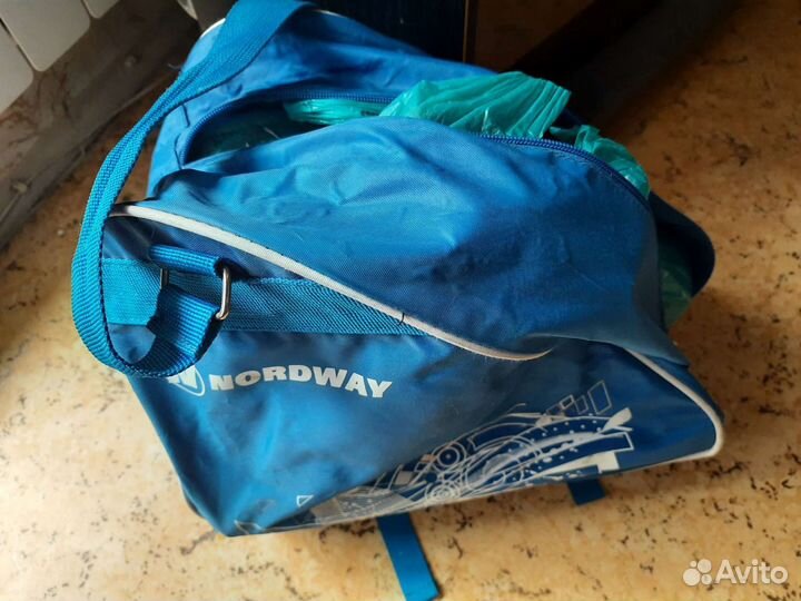 Роликовые коньки 42 размер+сумка (рюкзак)