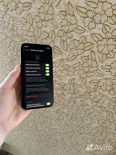 iPhone 11 Pro, 64 ГБ