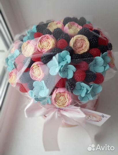 Сладкие букеты из шоколада, маршмеллоу