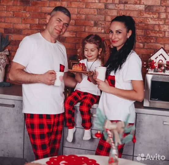 Пижамы фемели лук,новогодняя пижама