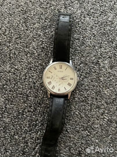 Мужские наручные часы guess