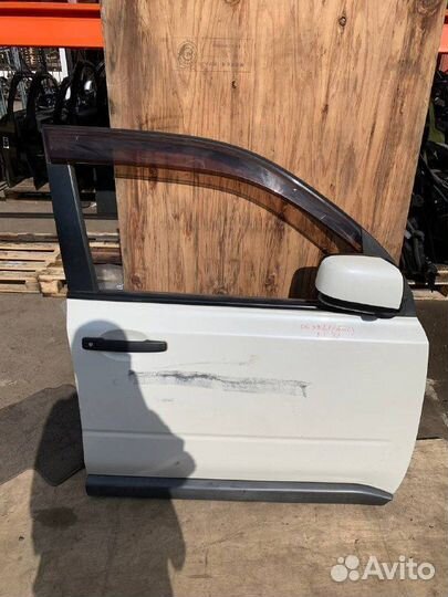 Передняя правая дверь Nissan X-trail T31