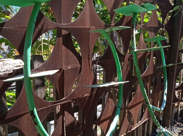 Подставка для цветов напольная металлическая