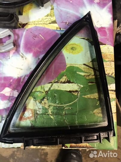 Toyota corolla 150 форточка задней двери