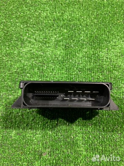 Блок управления стояночным тормозом Audi A5 8T CDN