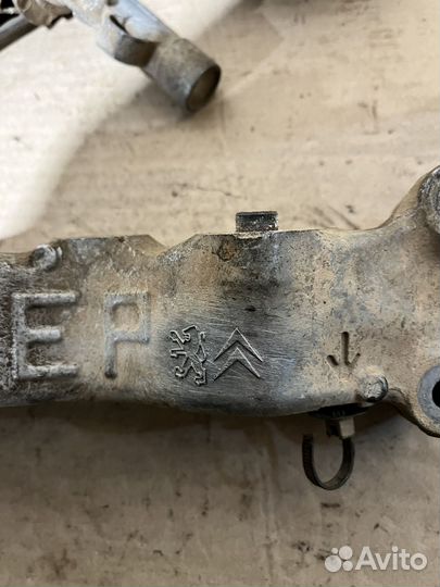 Крепеж Peugeot 308 (Пежо 308)