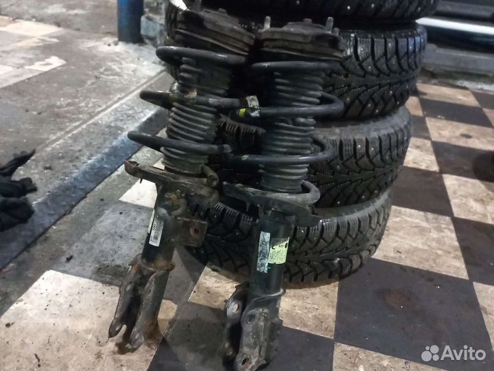 Стойки передние kia optima 2019