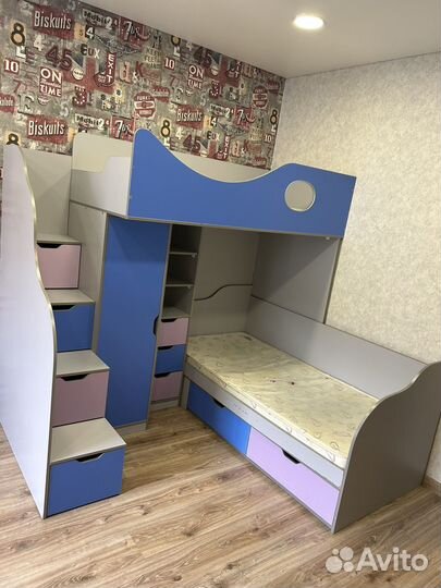 Детская кроватка