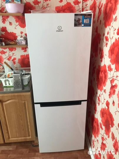 Холодильник новый