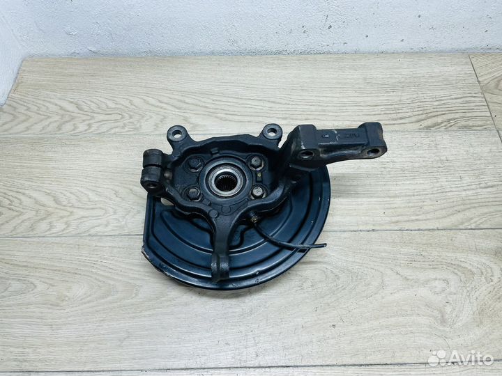 Кулак поворотный правый Nissan X-trail 31