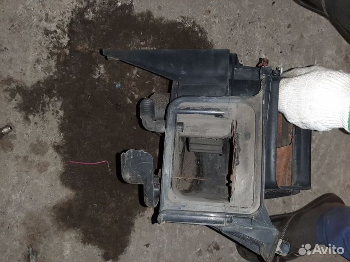 Корпус печки Nissan Atlas