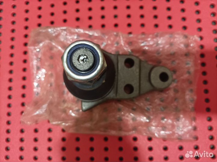 Шаровая опора нижняя lt28 55