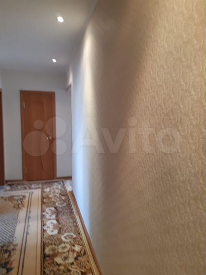 3-к. квартира, 584 м², 2/2 эт.