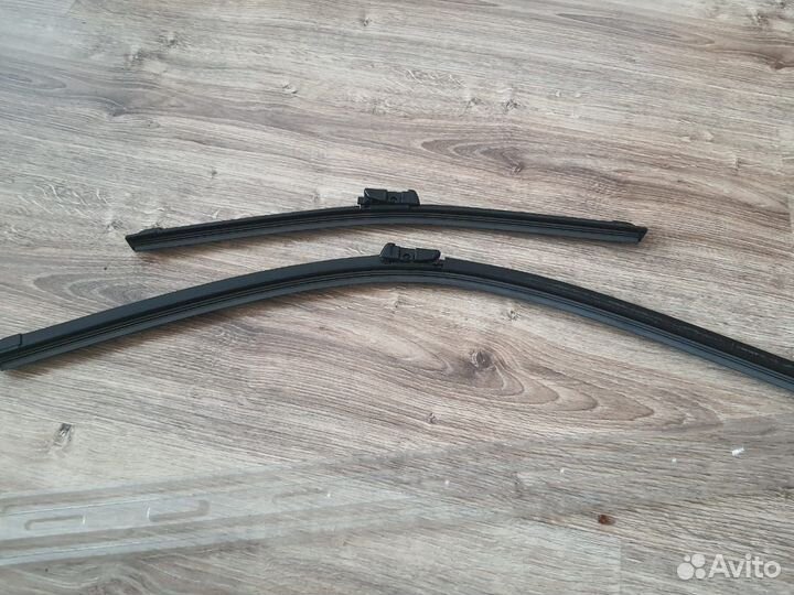Щётка стеклоочистителя на Шкода Рапид