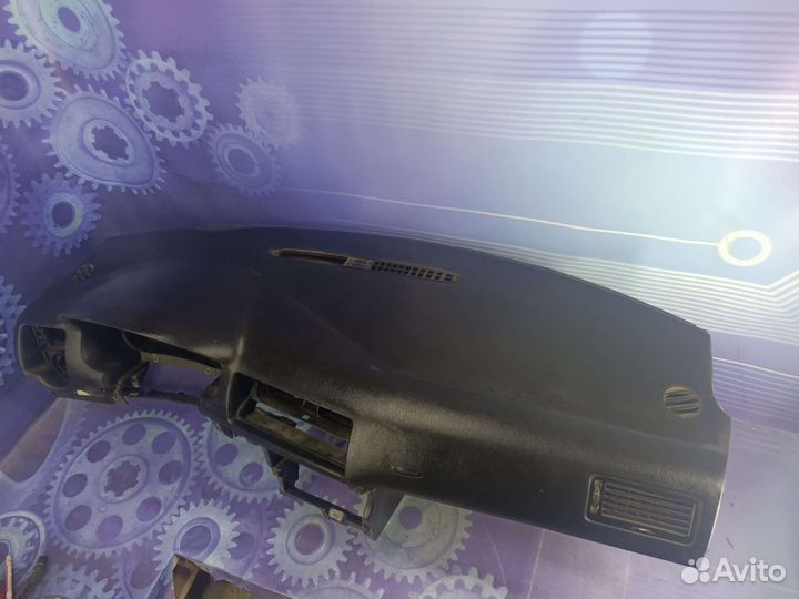 Панель приборов/торпедо Volkswagen Bora