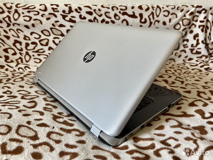 Мощный большой ноутбук HP SSD,4 ядра,2 видеокарты