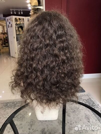 Кудрявый парик из натуральных волос