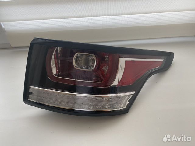 Фонарь задний правый range rover sport