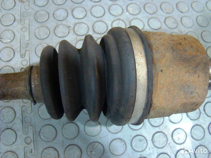 KIA Sportage 3 Полуось задняя правая