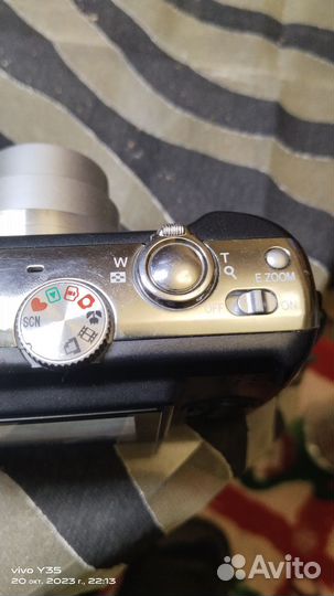 Компактный фотоаппарат