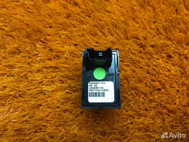 Кнопка стеклоподъемника задняя левая Bmw 5-Series