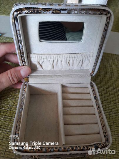 Коробка для хранения сережек, колец