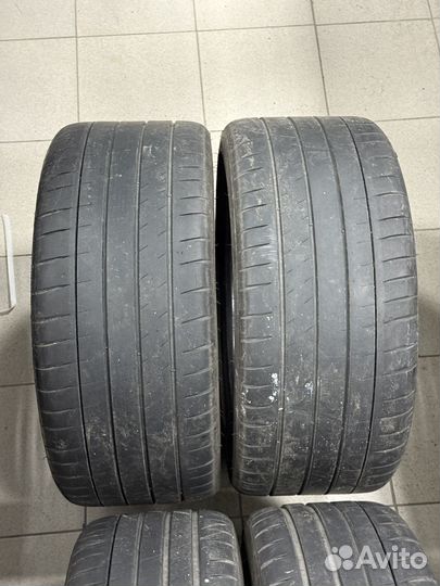 Michelin Pilot Sport 4 S 225/40 R19 и 255/35 R19 96Y