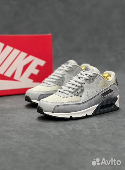 Кроссовки Nike