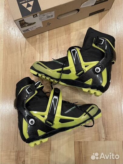 Лыжные ботинки fischer