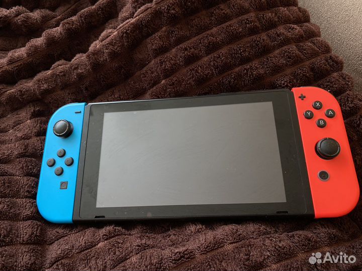 Игровая приставка Nintendo Switch
