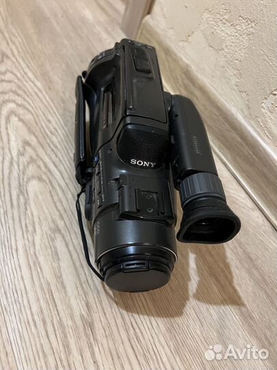 Видео камера Sony Handycam Video 8
