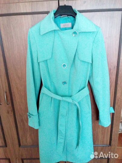 Плащ женский