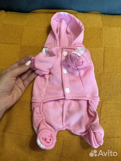 Комбинезон для маленькой собаки