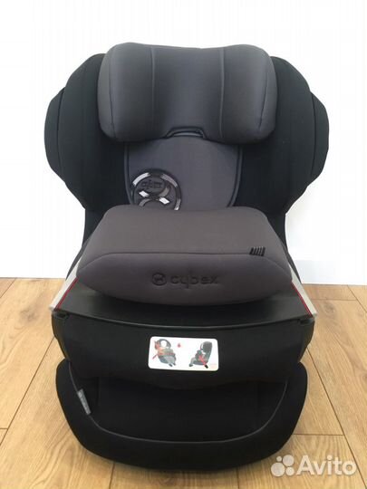 Автокресло группа 1 (9-18 кг) Cybex Juno 2-Fix