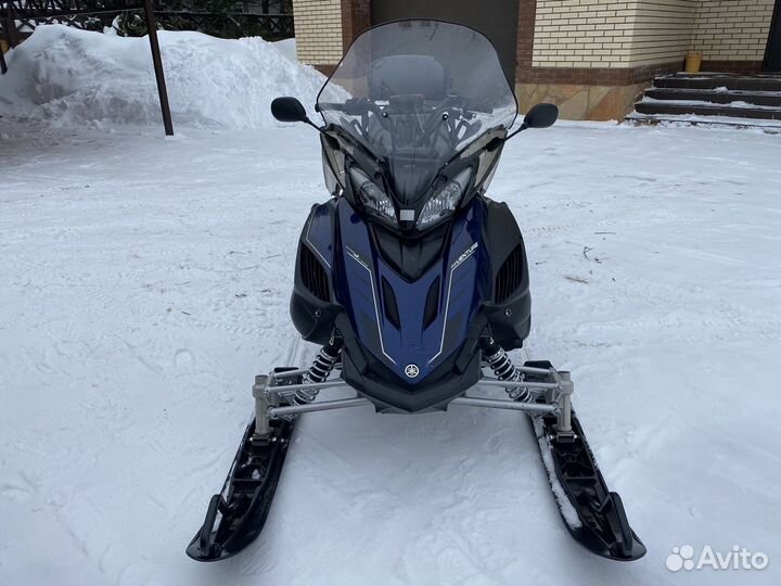 Снегоход Yamaha Venture TF